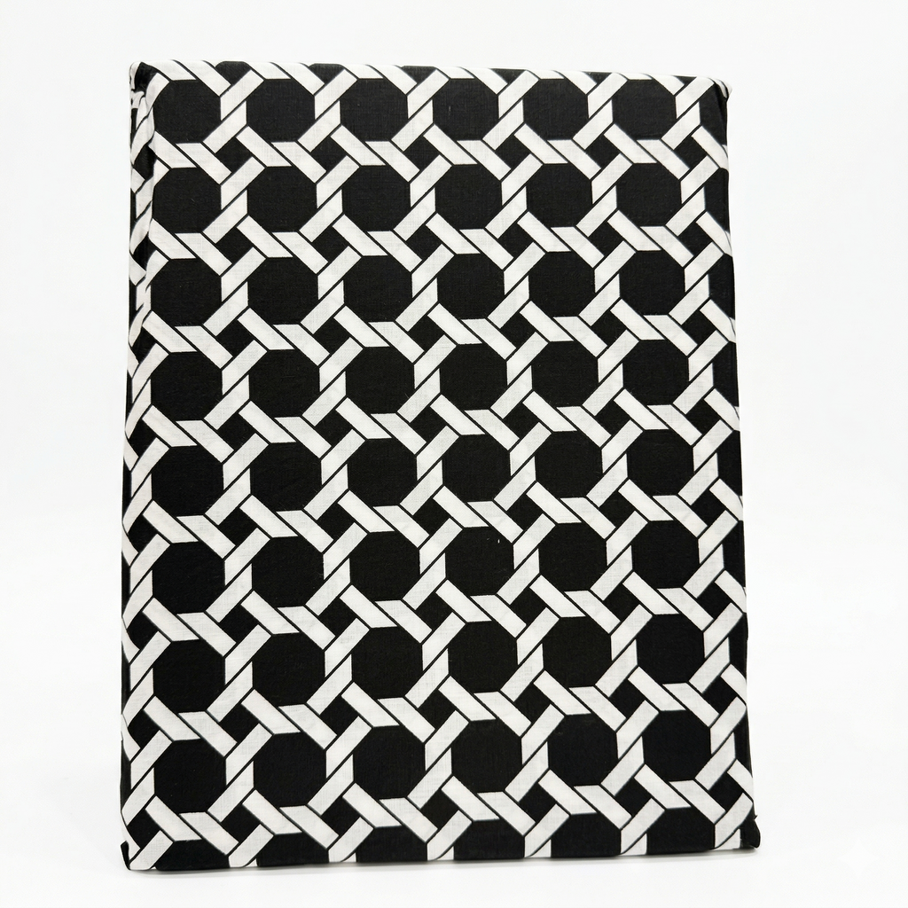 Cotton Bedsheet with 2 Pillow Covers Soft Breathable Double Bed Black Geometric Design